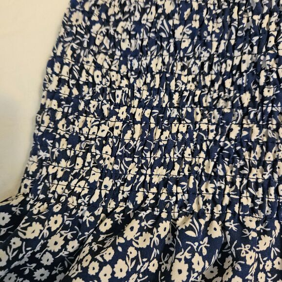 Flowy High-Waisted Shorts by Shein - Size M (6) - Picture 4 of 6